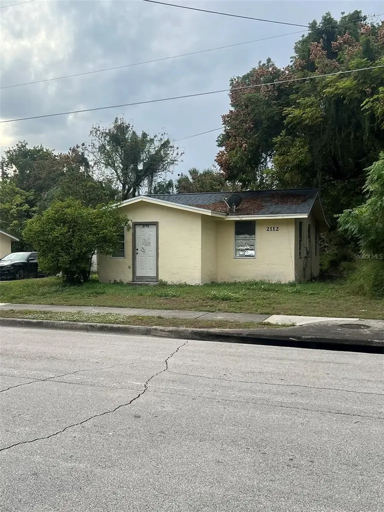 2112 Lee Street Orlando FL 32805