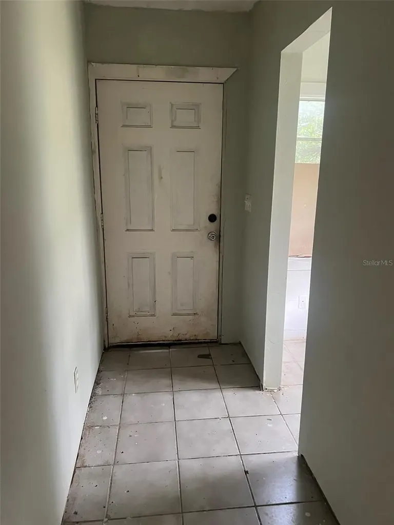 2112 Lee Street Orlando FL 32805
