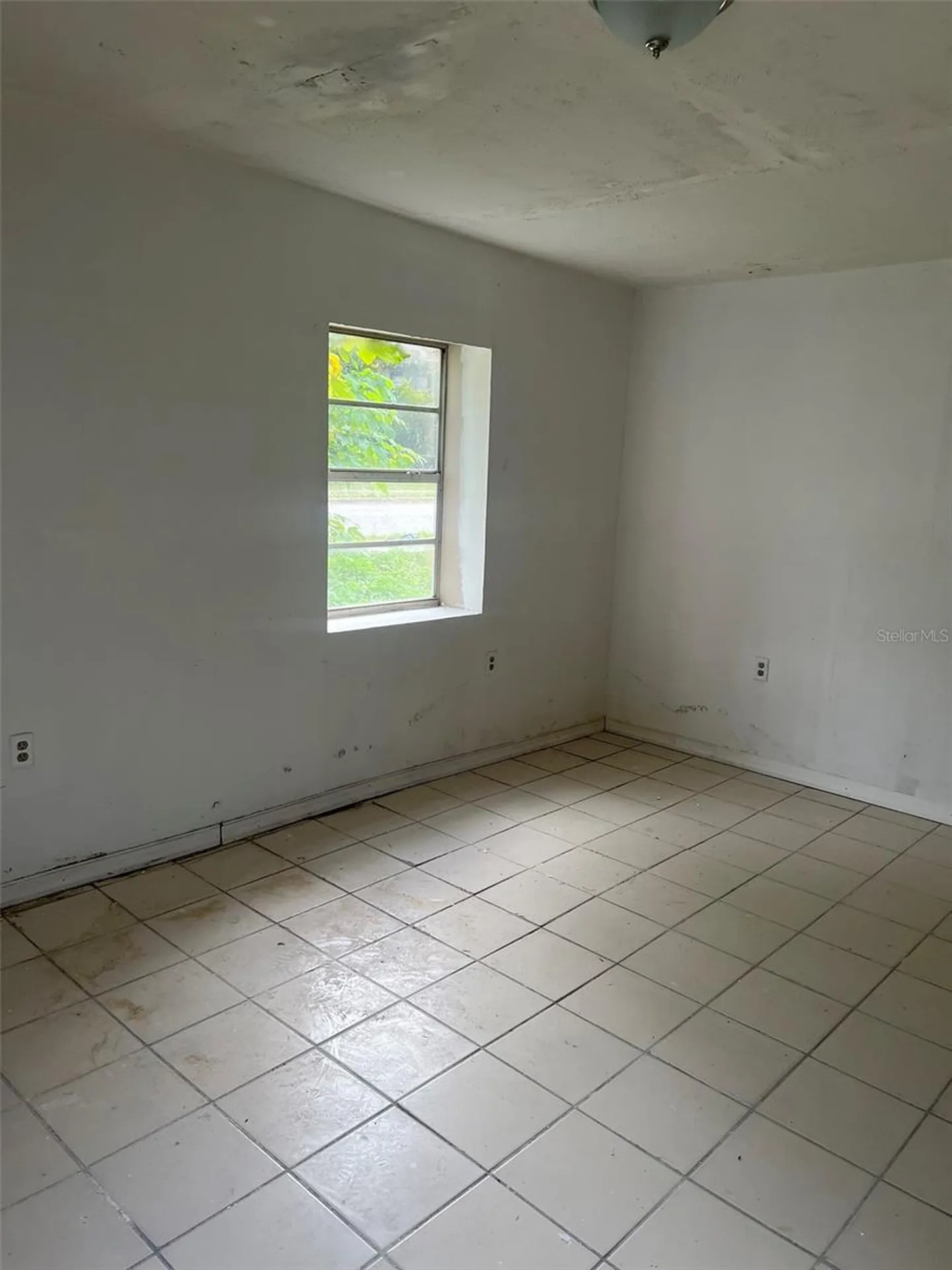 2112 Lee Street Orlando FL 32805