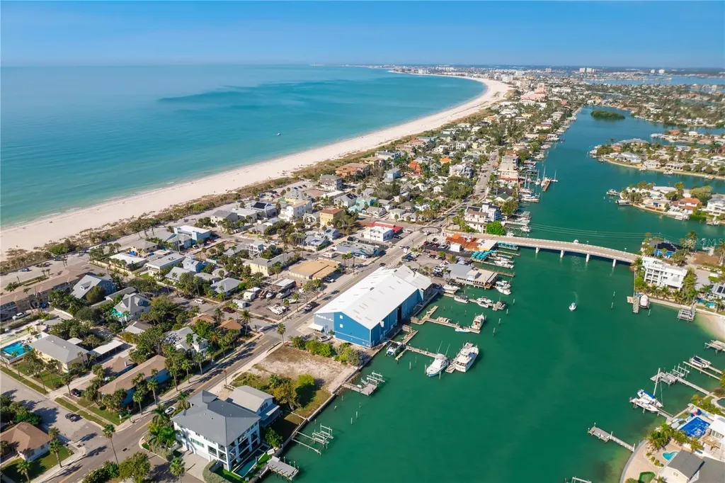1805 Pass-a-grille Way St Pete Beach FL 33706