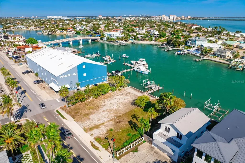 1805 Pass-a-grille Way St Pete Beach FL 33706