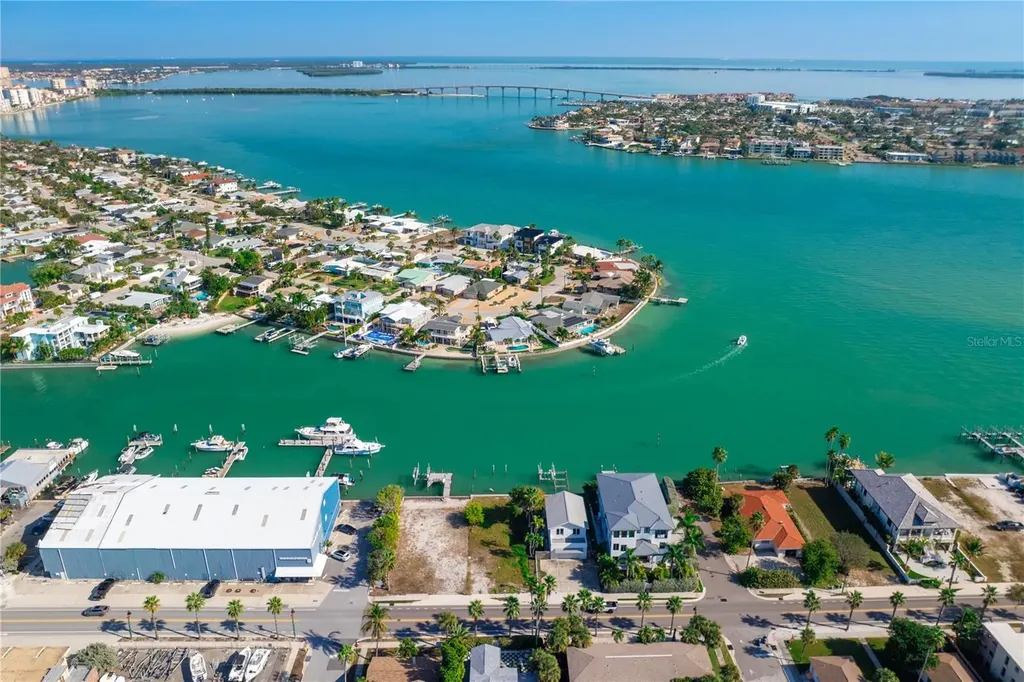 1805 Pass-a-grille Way St Pete Beach FL 33706
