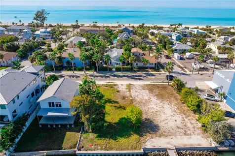 1805 Pass-a-grille Way St Pete Beach FL 33706