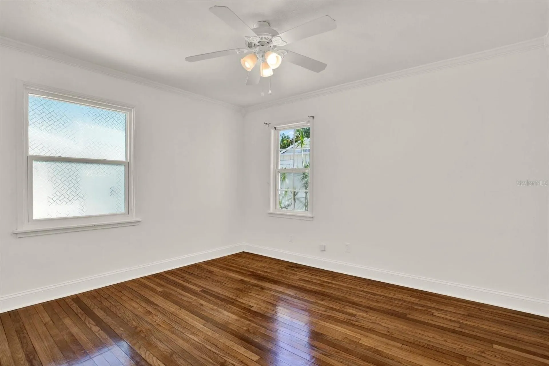 734 37th Avenue N St Petersburg FL 33704