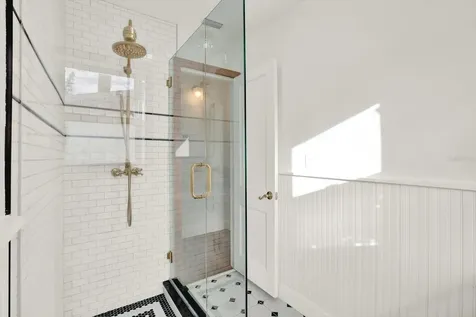 734 37th Avenue N St Petersburg FL 33704