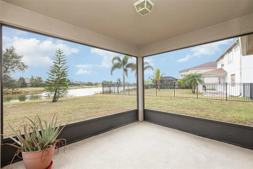 221 Star Shell Drive Apollo Beach FL 33572