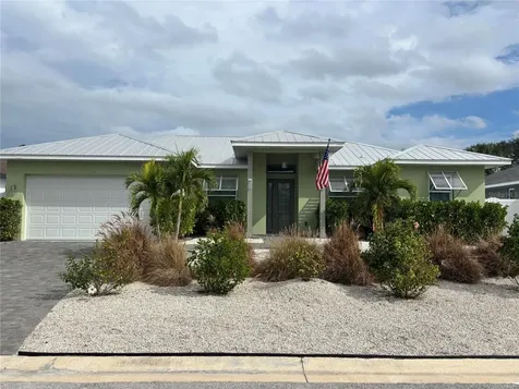 805 30th Court E Bradenton FL 34208