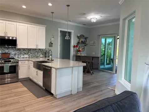 805 30th Court E Bradenton FL 34208