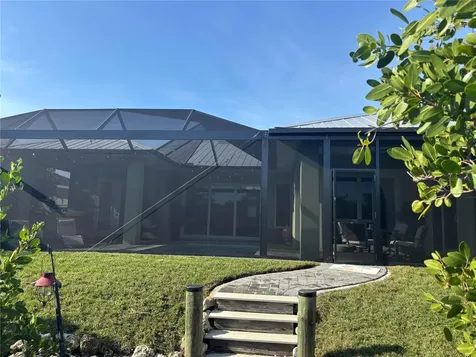 805 30th Court E Bradenton FL 34208