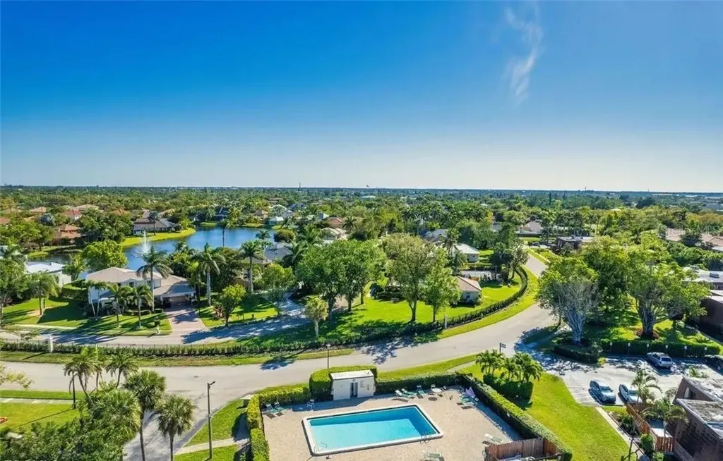 1406 Park Shore Circle Fort Myers FL 33901