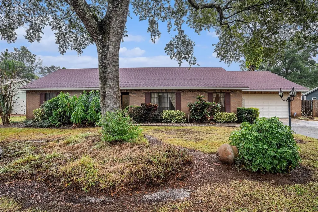 2110 Siloam Springs Drive Dover FL 33527