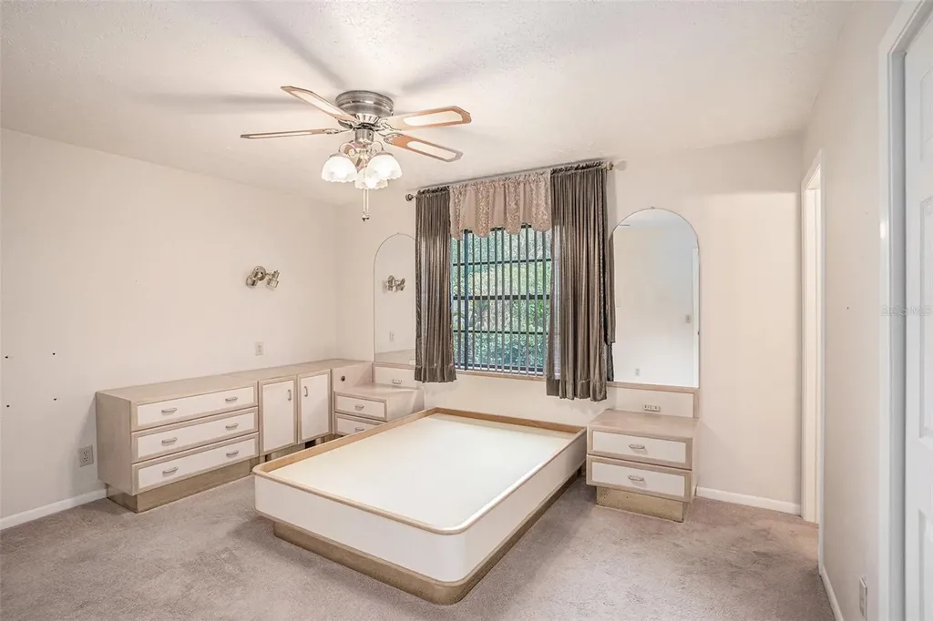 2110 Siloam Springs Drive Dover FL 33527