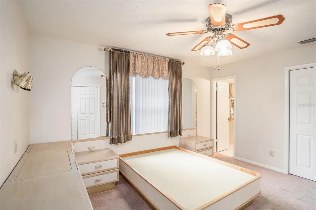 2110 Siloam Springs Drive Dover FL 33527