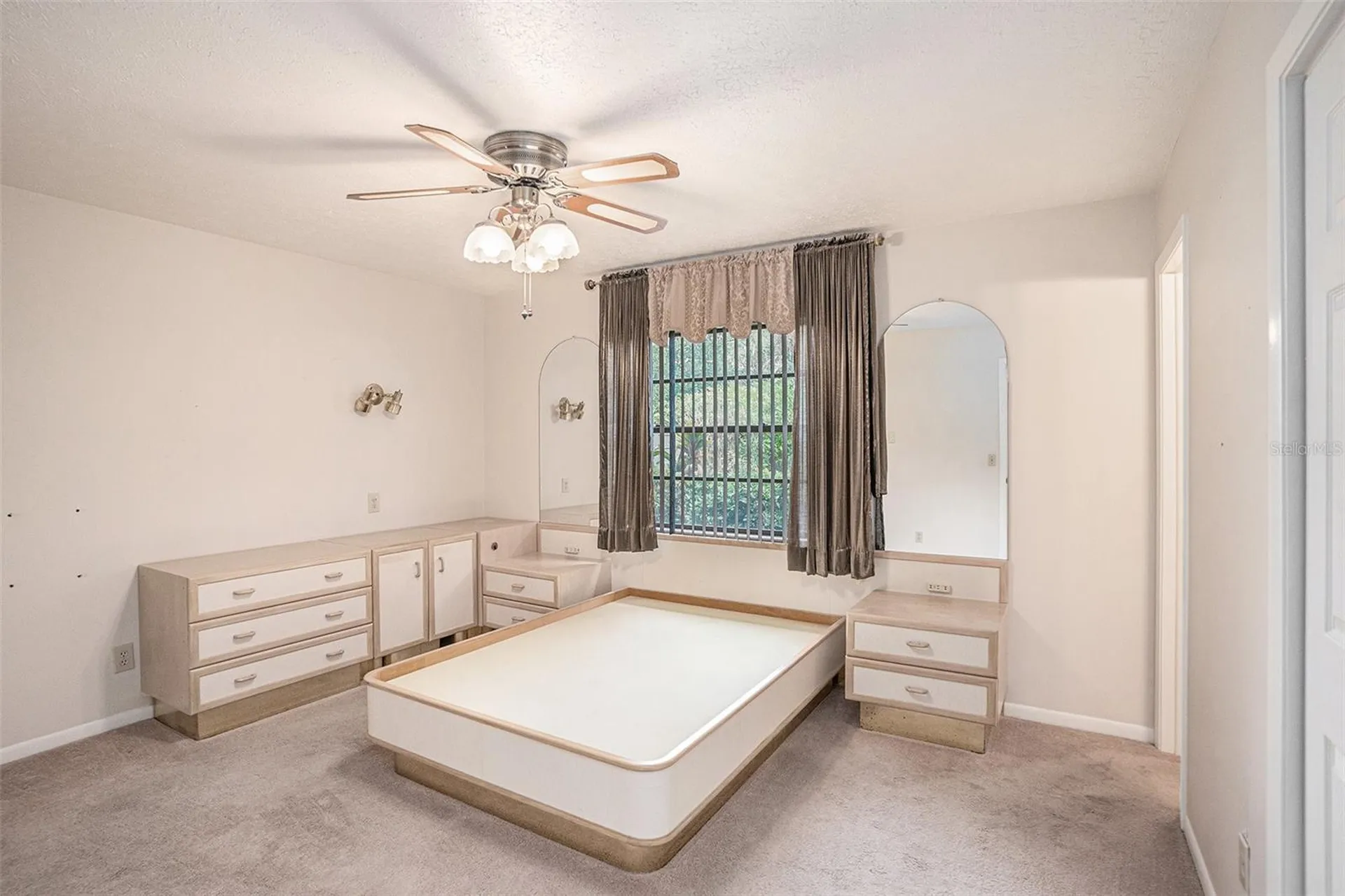 2110 Siloam Springs Drive Dover FL 33527