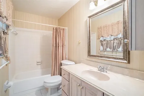 2110 Siloam Springs Drive Dover FL 33527