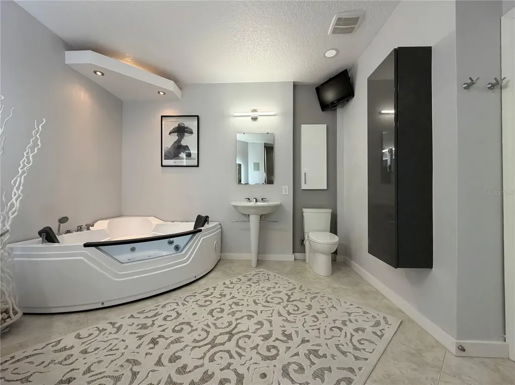 3880 N Highway A1a Hutchinson Island FL 34949
