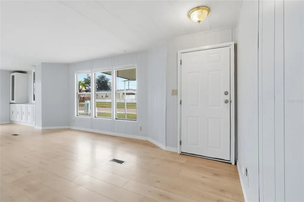 419 Sunrise Boulevard Polk City FL 33868