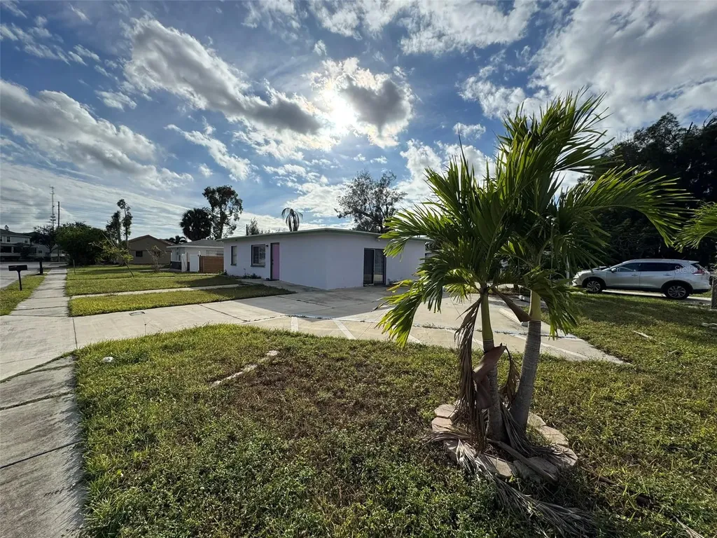 7050 48th Street N Pinellas Park FL 33781