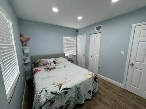 7050 48th Street N Pinellas Park FL 33781