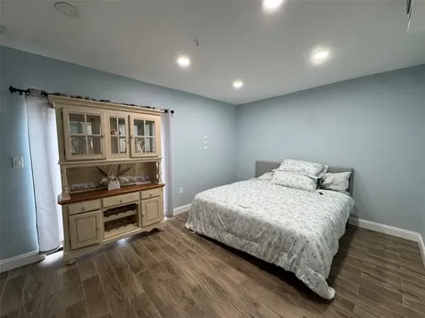 7050 48th Street N Pinellas Park FL 33781