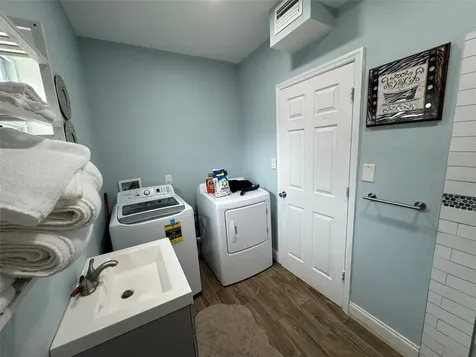 7050 48th Street N Pinellas Park FL 33781