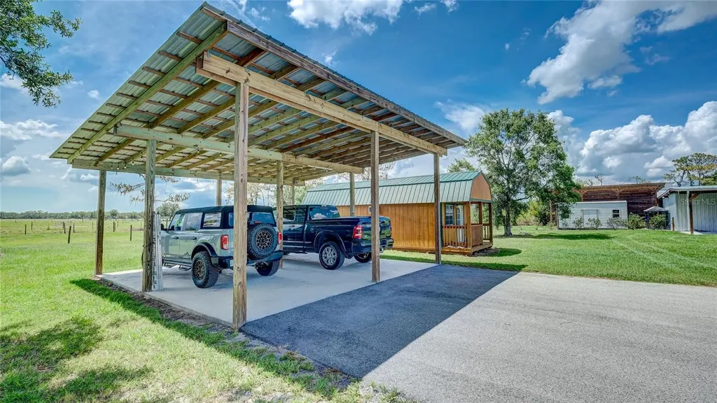 560 Oakford Road Sarasota FL 34240