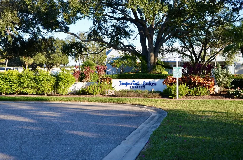 8476 Imperial Circle Palmetto FL 34221