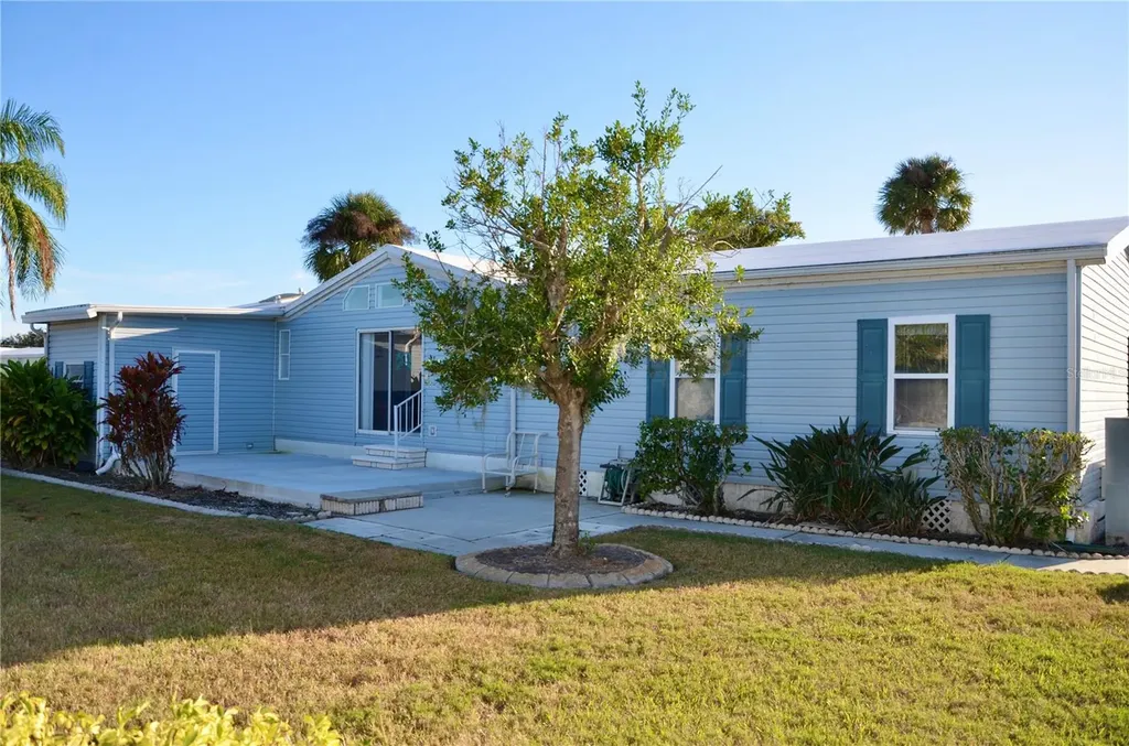 8476 Imperial Circle Palmetto FL 34221