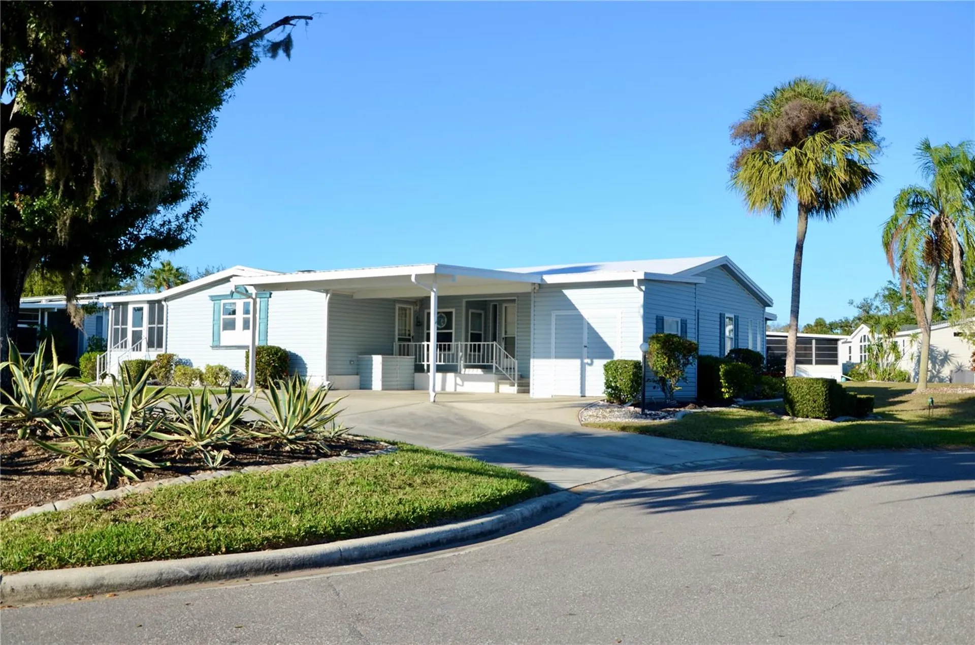 8476 Imperial Circle Palmetto FL 34221