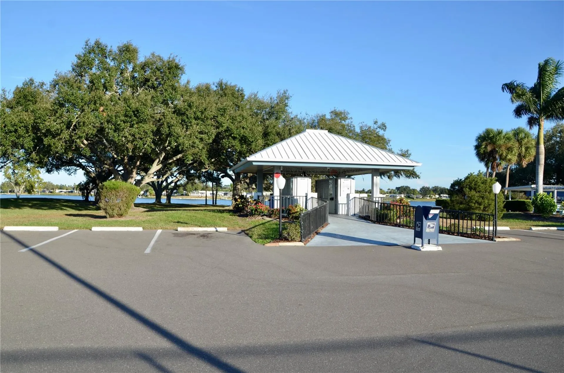 8476 Imperial Circle Palmetto FL 34221