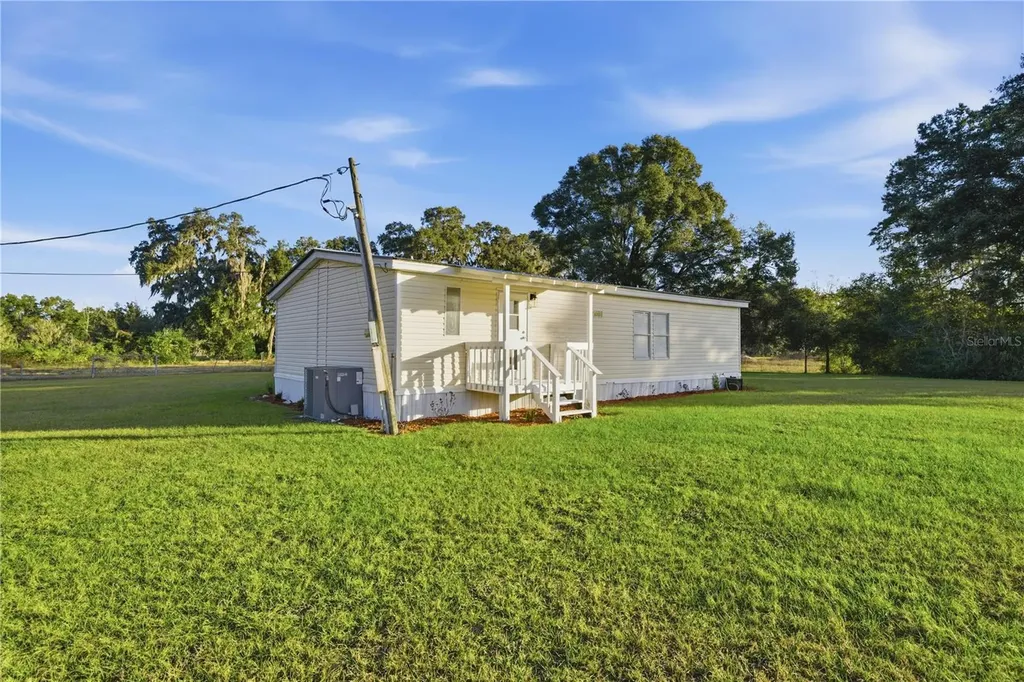 13705 NE 14th Avenue Citra FL 32113