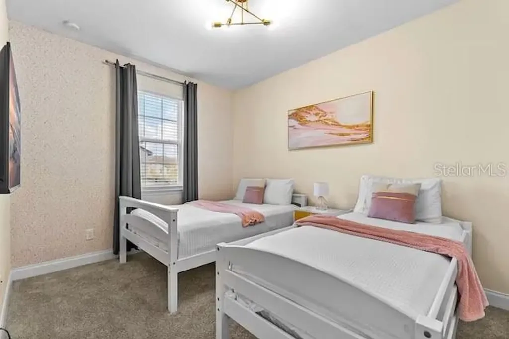 305 Captiva Drive Davenport FL 33896