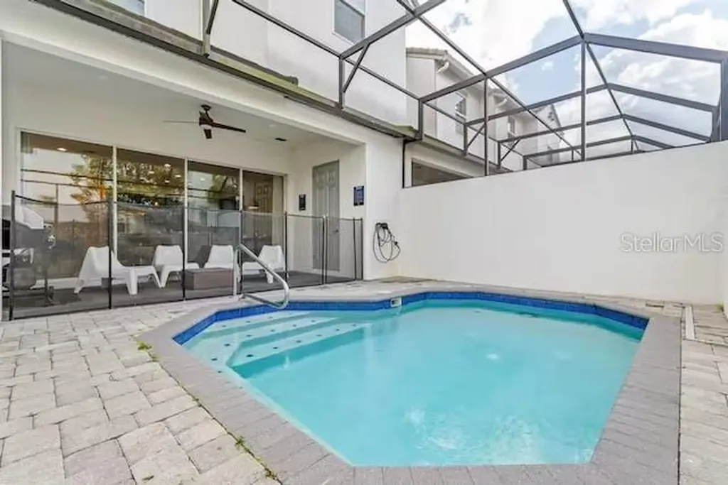 305 Captiva Drive Davenport FL 33896