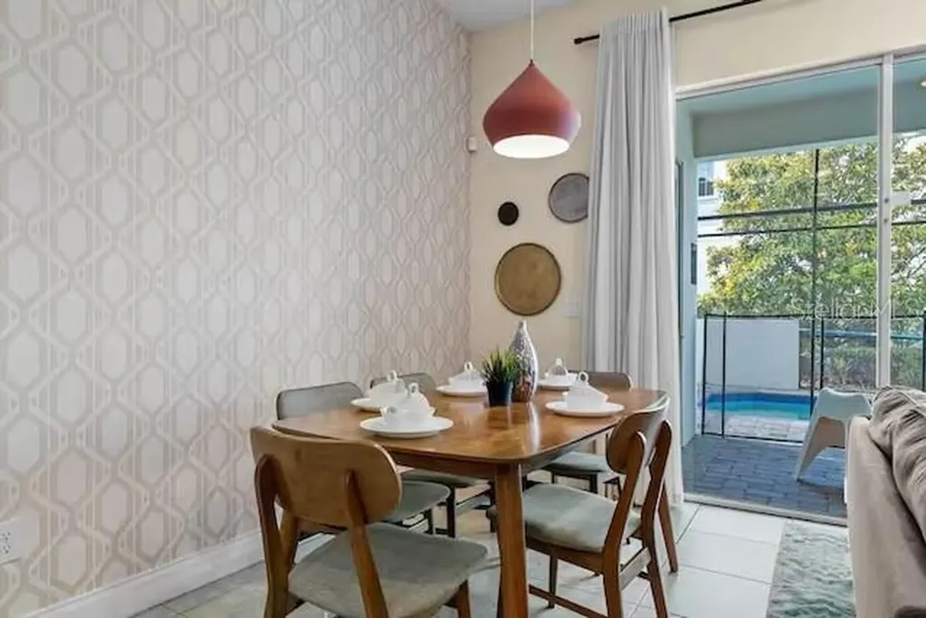 305 Captiva Drive Davenport FL 33896