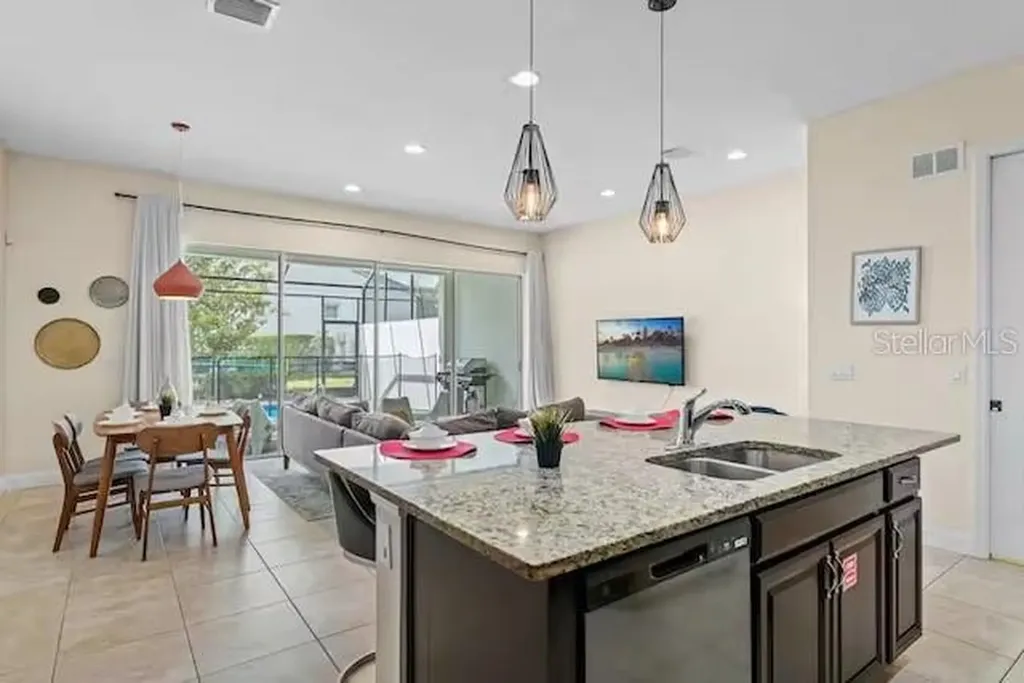 305 Captiva Drive Davenport FL 33896