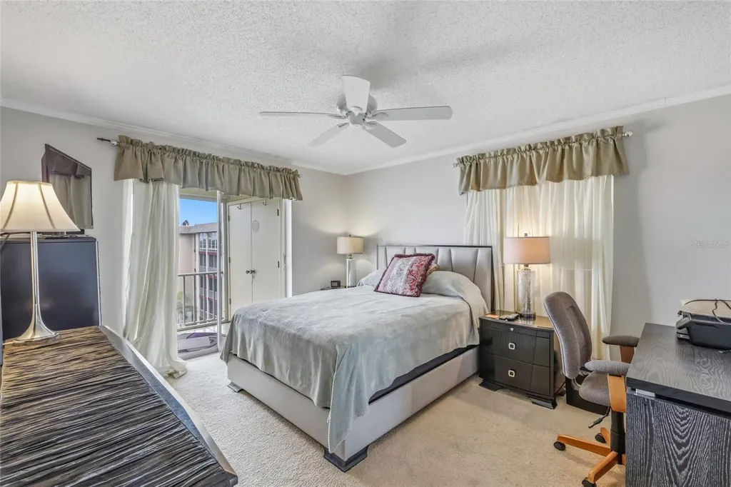 3839 Lake Bayshore Drive Bradenton FL 34205