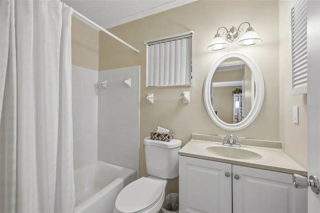3839 Lake Bayshore Drive Bradenton FL 34205