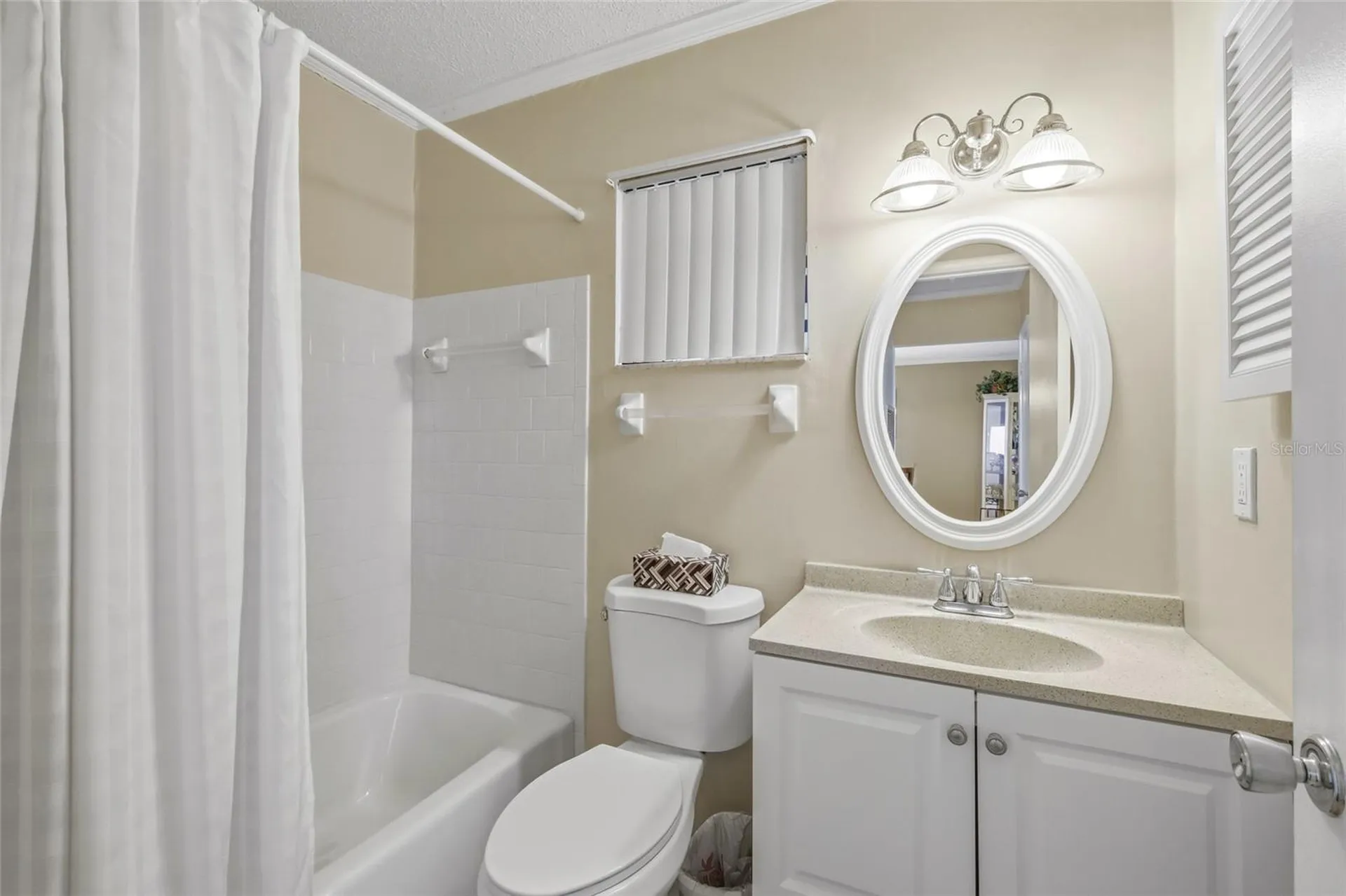 3839 Lake Bayshore Drive Bradenton FL 34205