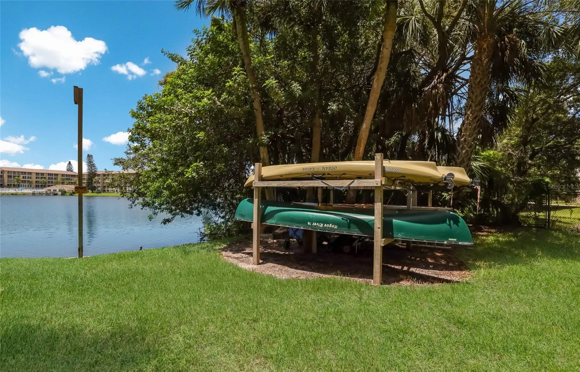 3839 Lake Bayshore Drive Bradenton FL 34205