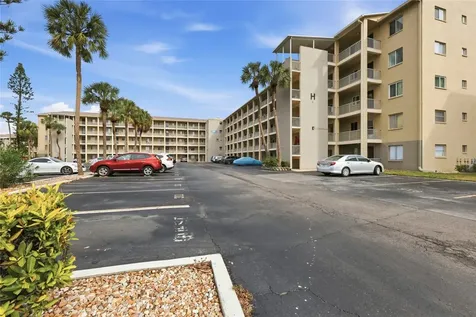 3839 Lake Bayshore Drive Bradenton FL 34205