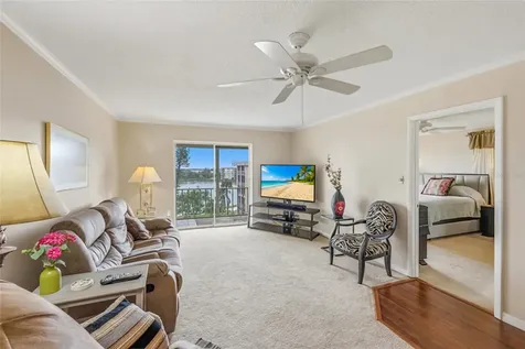 3839 Lake Bayshore Drive Bradenton FL 34205