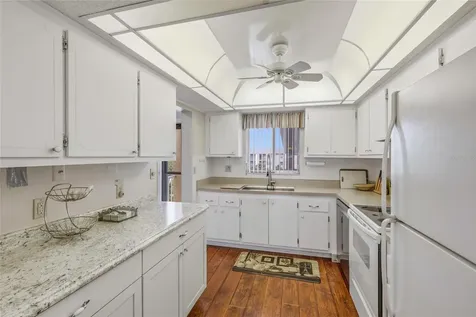 3839 Lake Bayshore Drive Bradenton FL 34205