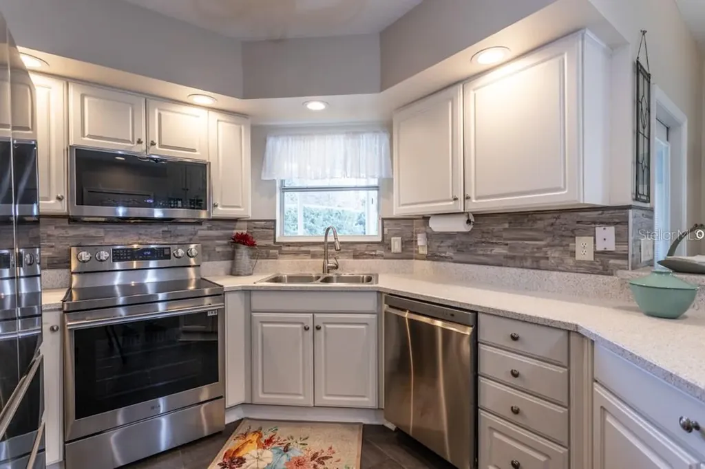 5 Canterbury Woods Ormond Beach FL 32174
