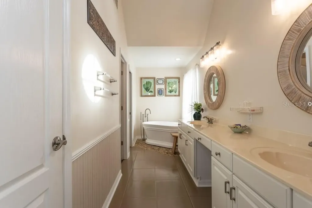 5 Canterbury Woods Ormond Beach FL 32174