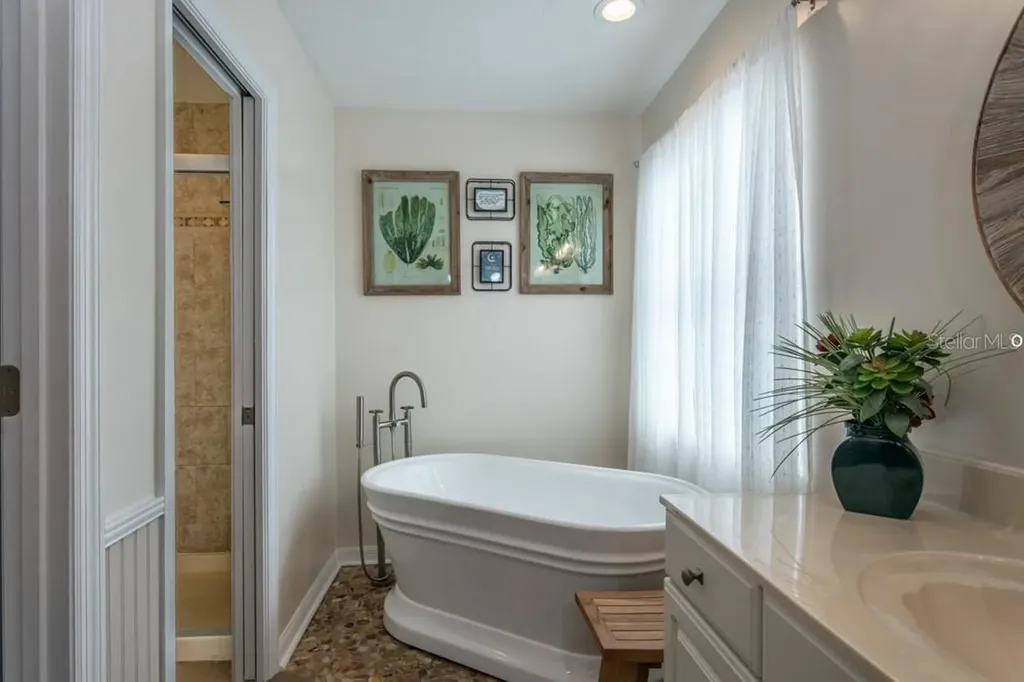 5 Canterbury Woods Ormond Beach FL 32174