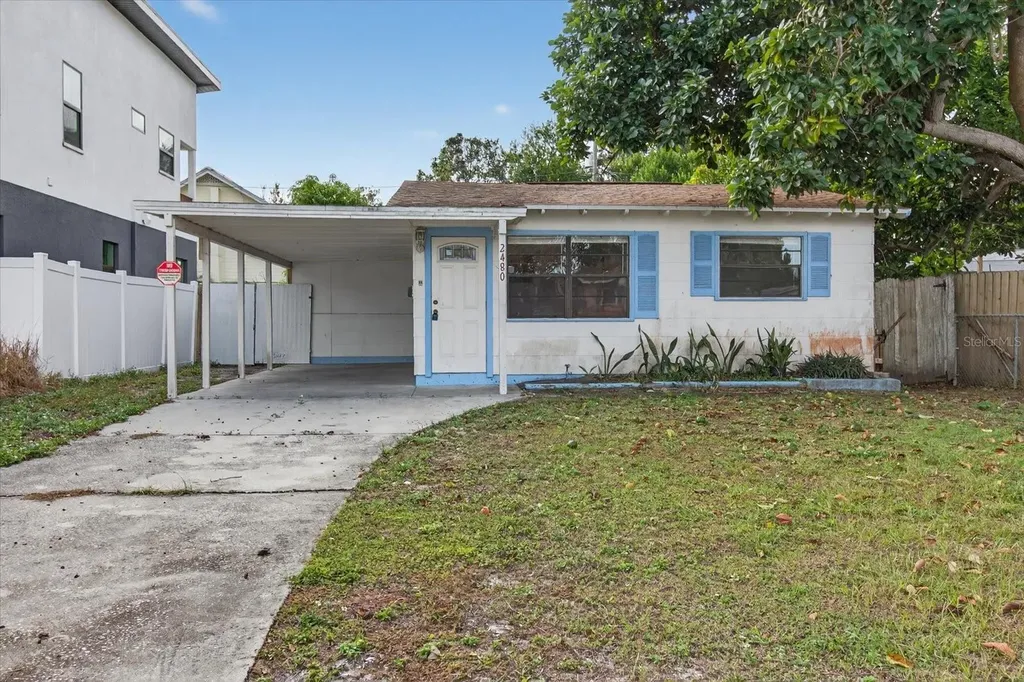 2480 18th Avenue N St Petersburg FL 33713