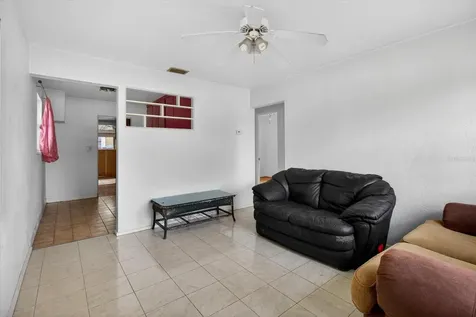 2480 18th Avenue N St Petersburg FL 33713