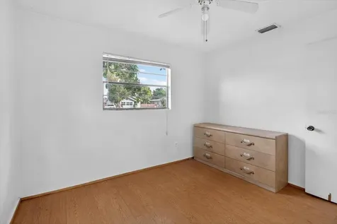 2480 18th Avenue N St Petersburg FL 33713