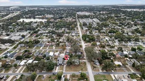 2480 18th Avenue N St Petersburg FL 33713