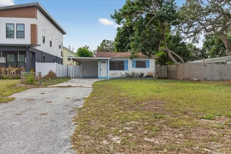 2480 18th Avenue N St Petersburg FL 33713